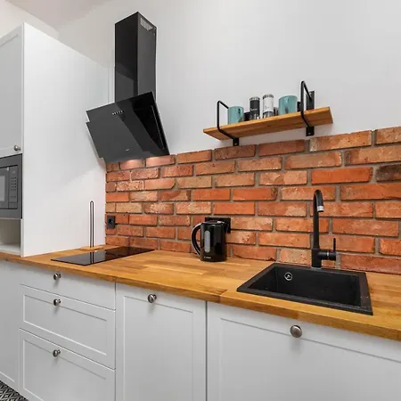 Nowy Swiat 47a By Homeprime * Varšava