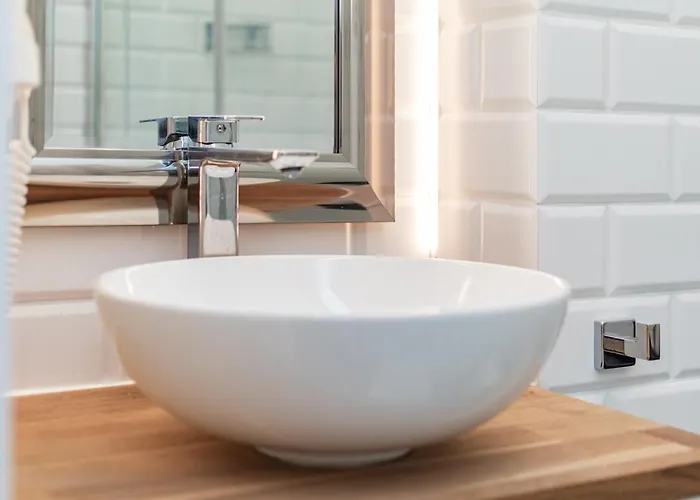 Nowy Swiat 47a By Homeprime * وارسو